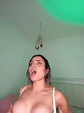 ASHLEY_BLAIR on StripChat