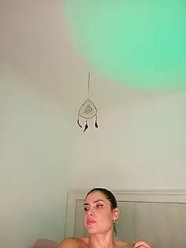 ASHLEY_BLAIR on StripChat