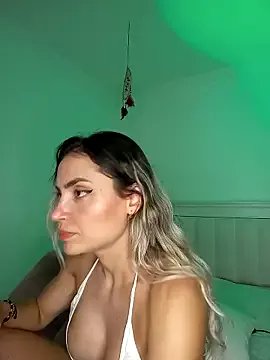 ASHLEY_BLAIR on StripChat