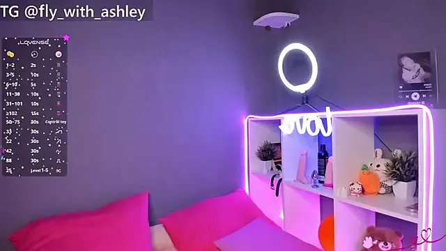 ashley_lovestory on StripChat