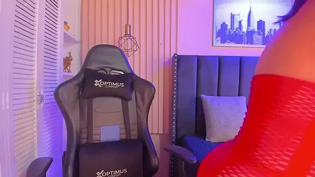 ashlye_miller_ on StripChat