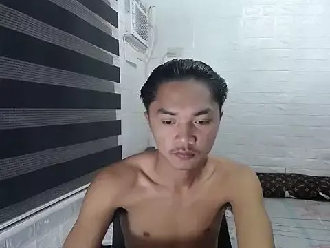 Asian_cummer08 on StripChat