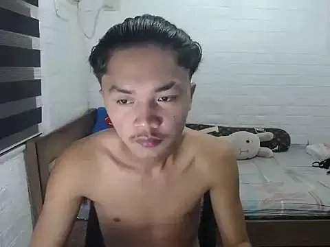 Asian_cummer08 on StripChat