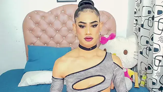 Offline Aslhy_Goddessx on StripChat