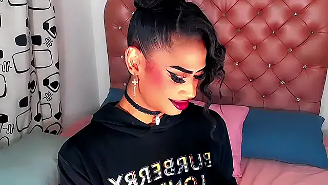 Offline Aslhy_Goddessx on StripChat