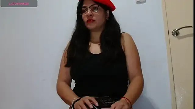 astridcollinsvip on StripChat