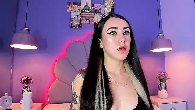 athziry_g on StripChat