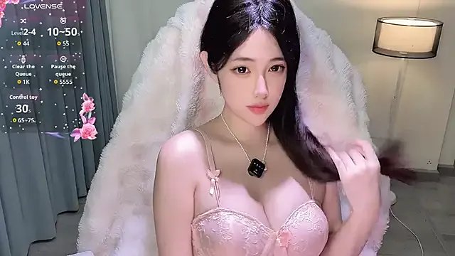 Audrey-12 on StripChat