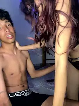 aurora_082 on StripChat