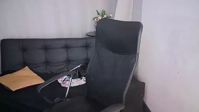 Aurora_ath on StripChat