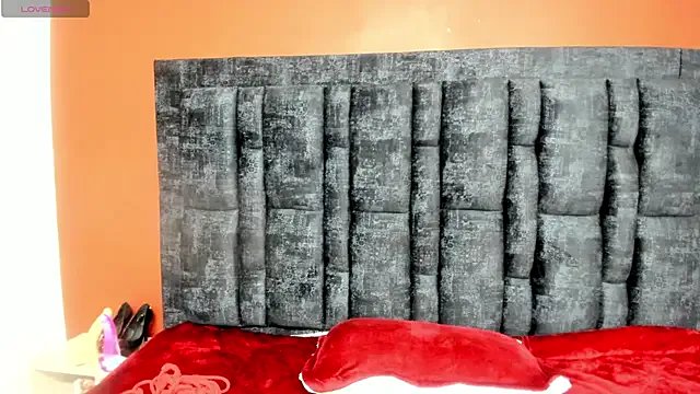 Aurora_Doll_ on StripChat