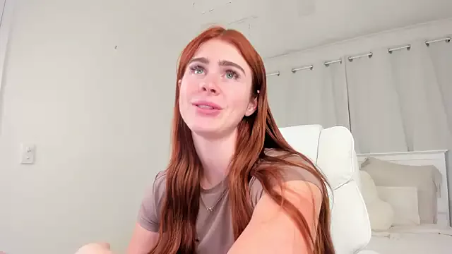 Offline aus_queen on StripChat