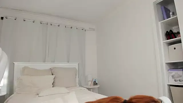 Offline aus_queen on StripChat