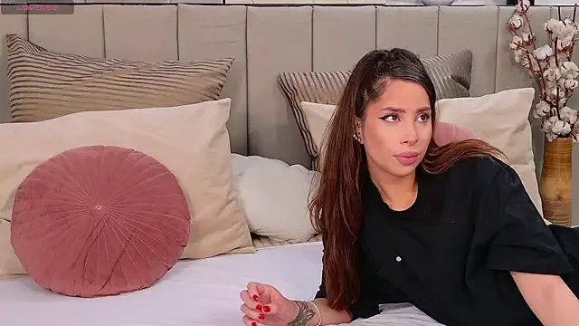 AvaLanne_ on StripChat