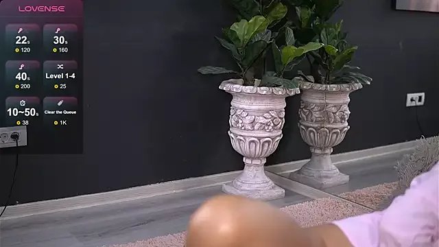 AvaMercer on StripChat