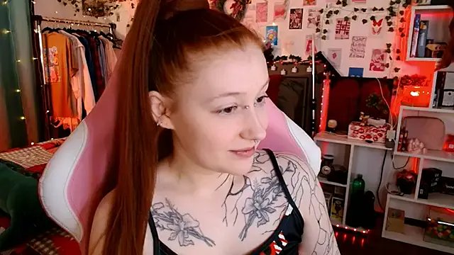 Ayla_Hicks on StripChat