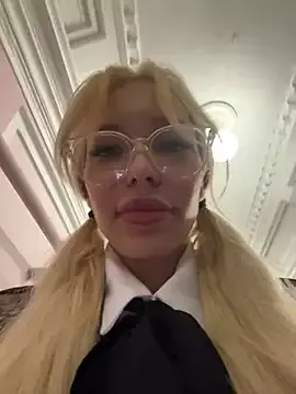 Offline babydolll on StripChat