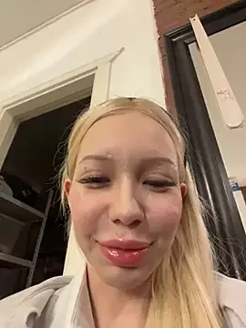 Offline babydolll on StripChat