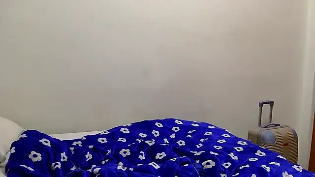 Babysex32 on StripChat