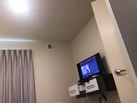 Offline Backshort11 on StripChat