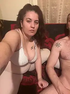Bambolinahot69 on StripChat