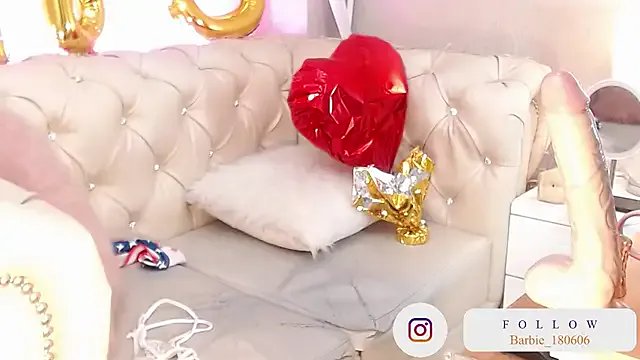 Barbie_Fox on StripChat