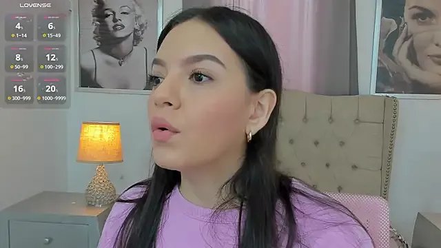 Beautyari_ on StripChat