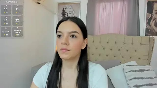 Beautyari_ on StripChat