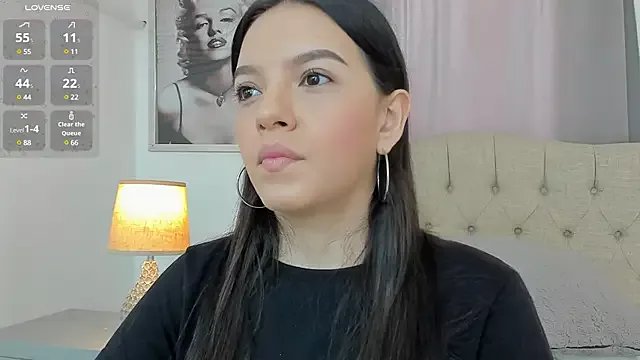 Beautyari_ on StripChat