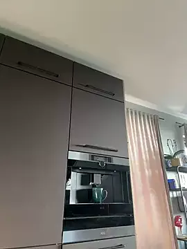 Offline Bella-Tight on StripChat