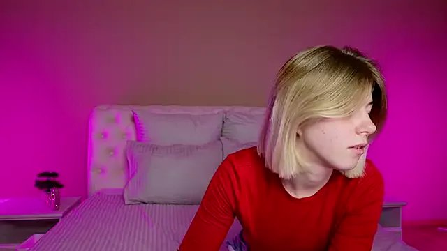 Bella_amory on StripChat