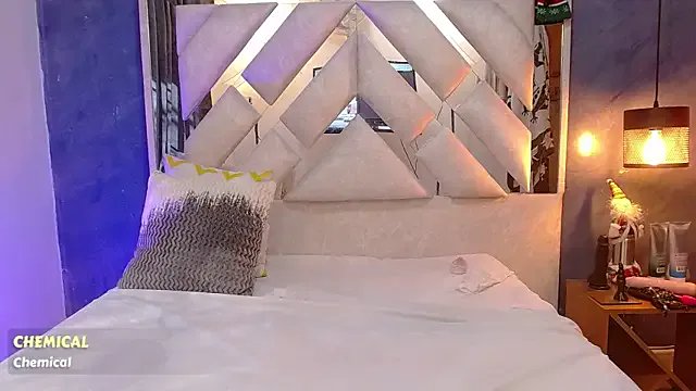 bella_volup on StripChat