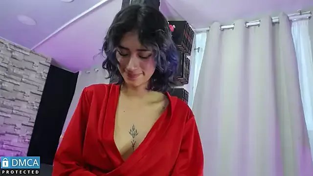 BellaOdisea on StripChat