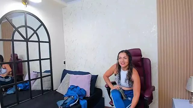 bellarivera_ on StripChat