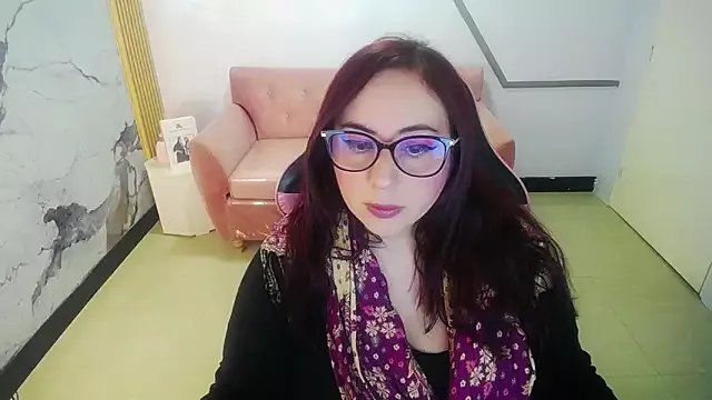 bellatrix_ch on StripChat