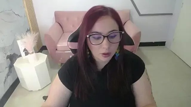 bellatrix_ch on StripChat