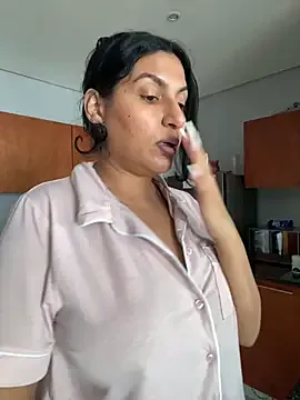 Offline BigBootyButter on StripChat