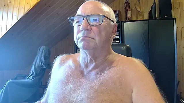 biggandybig on StripChat