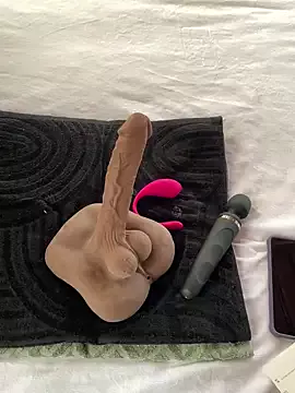 Offline BigRound-Bootayy on StripChat