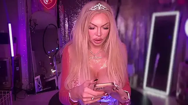 bimbotwerkqueen on StripChat