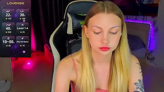 BiMolly on StripChat