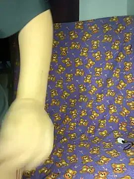 Bitch_Moonn on StripChat