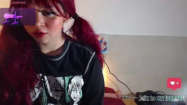 Bitsy_Messy on StripChat