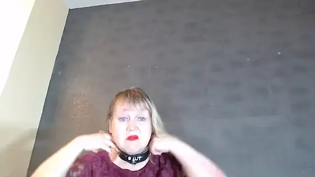 Offline Blasflittchen on StripChat