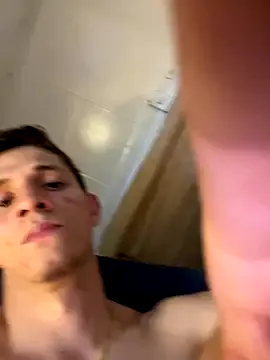 Offline Bodyxx23 on StripChat