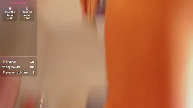 bonie_lov on StripChat