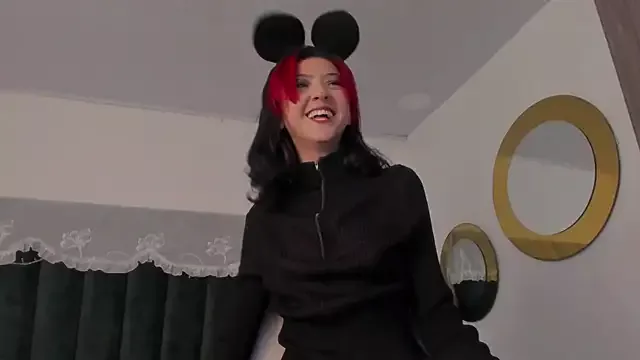 Offline BonnieCute_ on StripChat