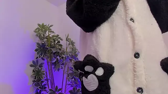 Offline BonnieCute_ on StripChat