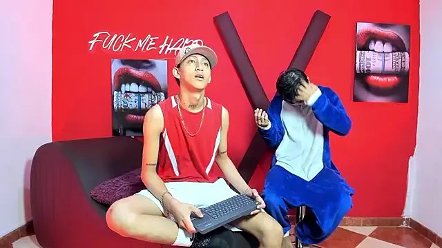 BOYS_PLAY on StripChat