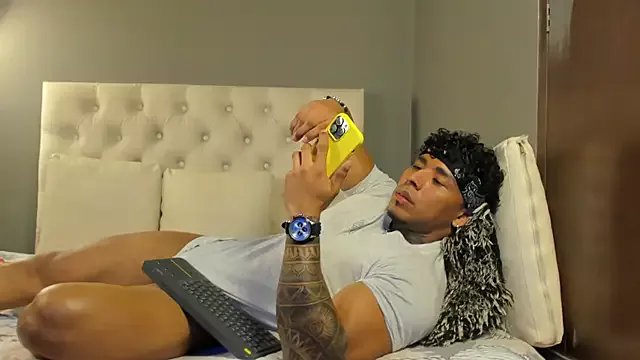 bradley_smith on StripChat